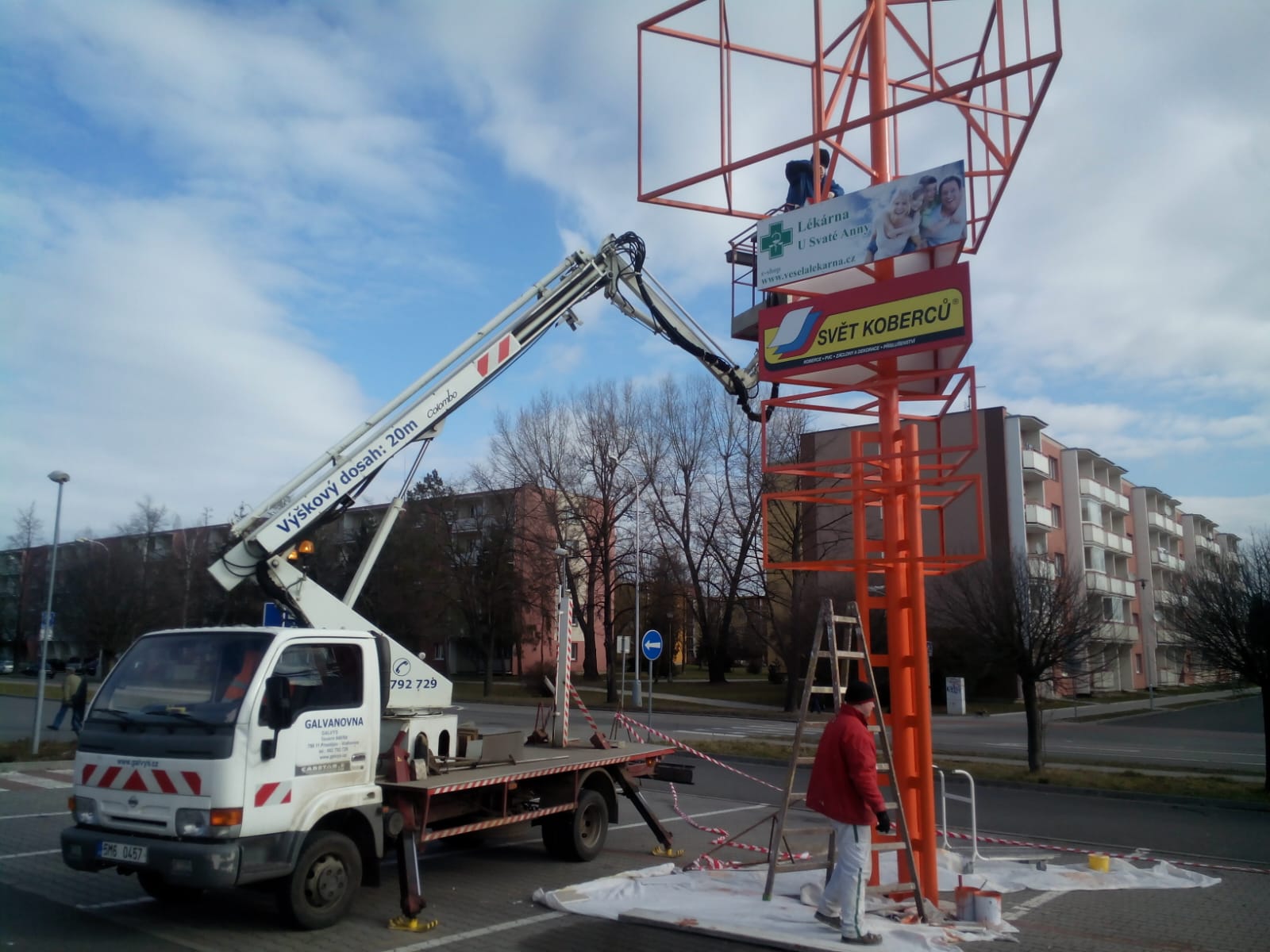 Montáž reklamních bannerů