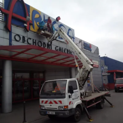 Montáž konstrukcí