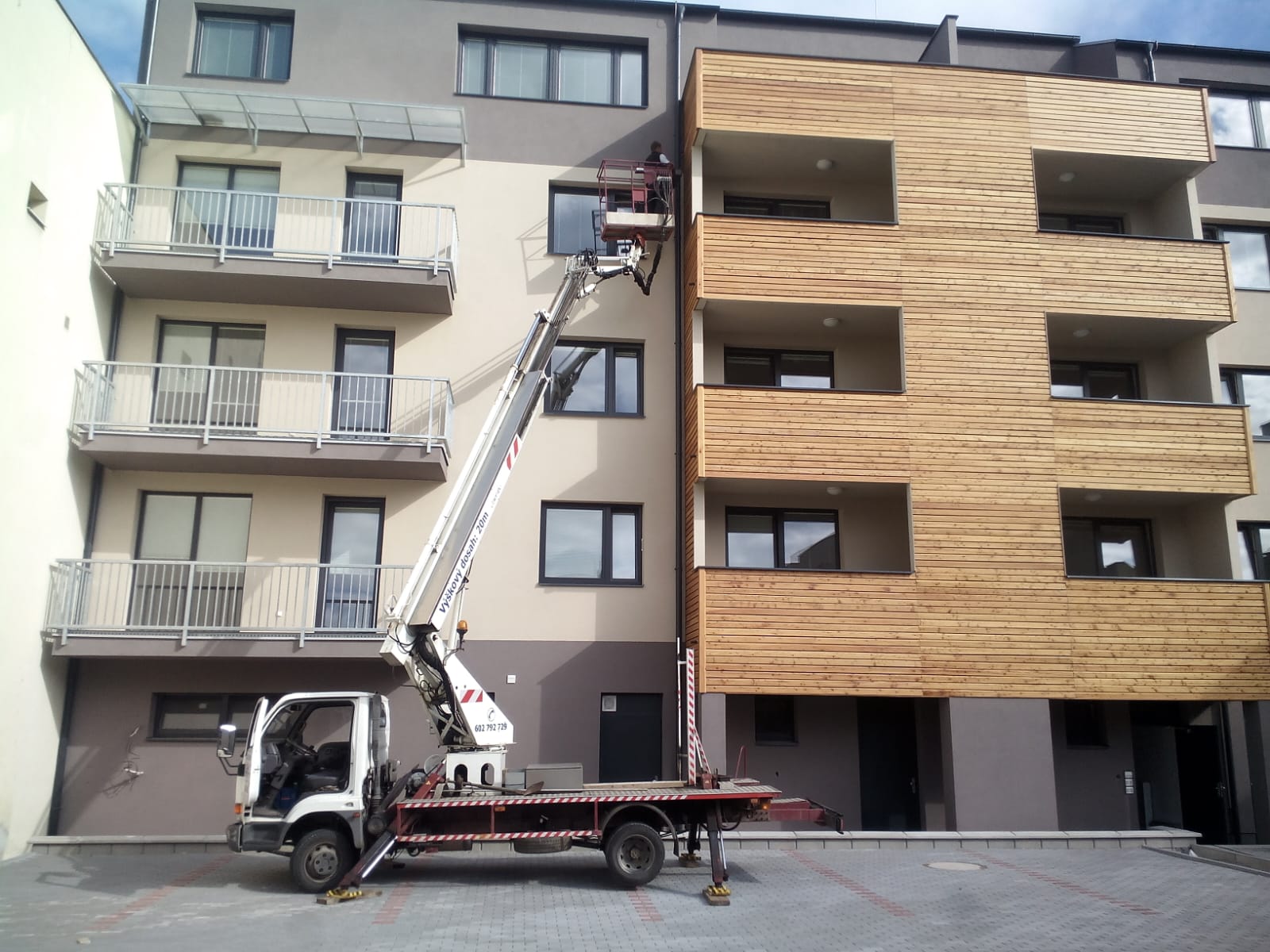 Čištění a montáž rýn a okapů