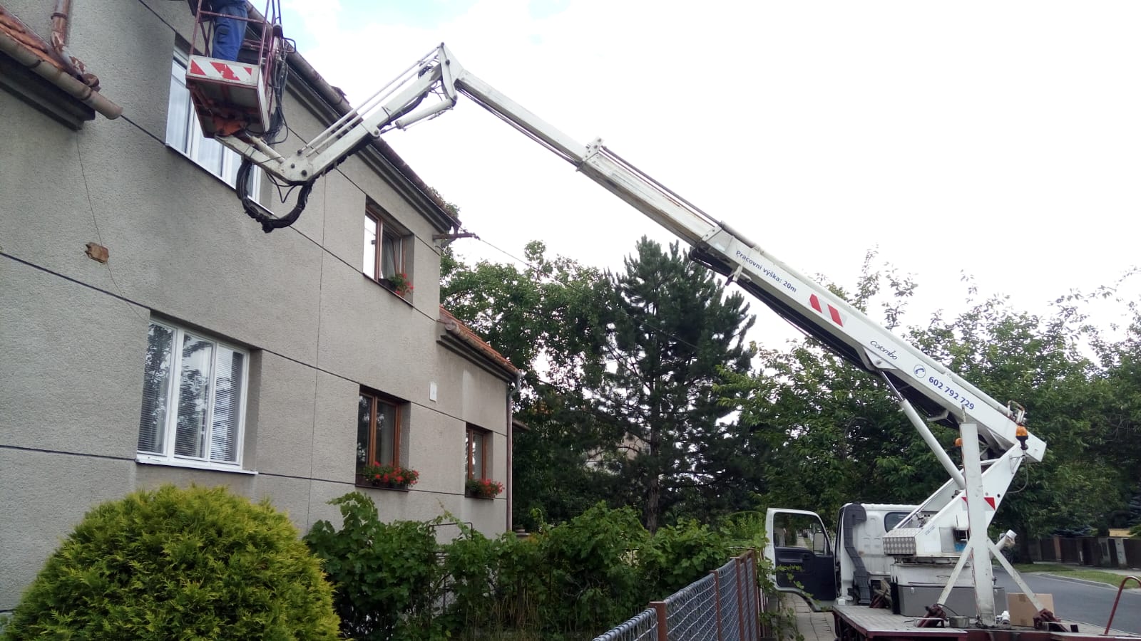 Čištění a montáž rýn a okapů